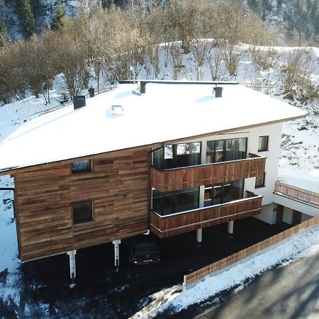 Almhittn - Luxus Appartements Финкенберг Экстерьер фото