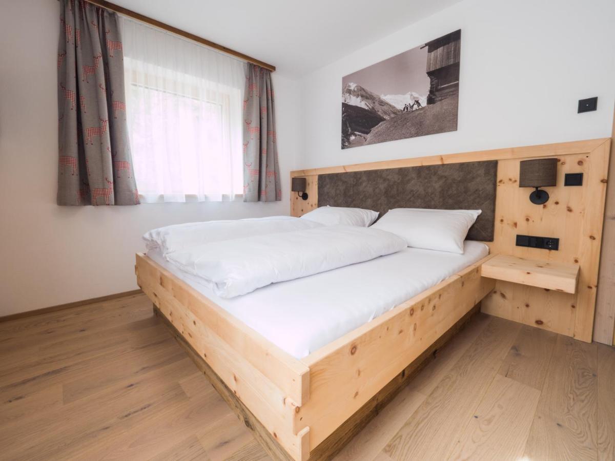 Almhittn - Luxus Appartements Финкенберг Экстерьер фото